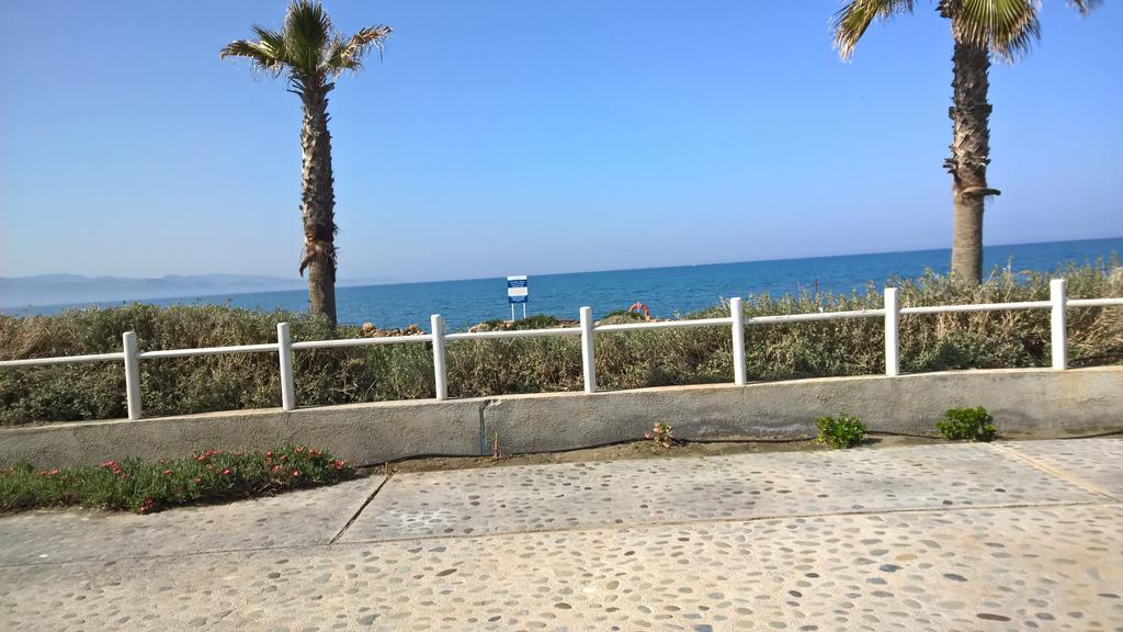 Aphrodite Beachfront Penthouse Apartment Ghaziveran 외부 사진
