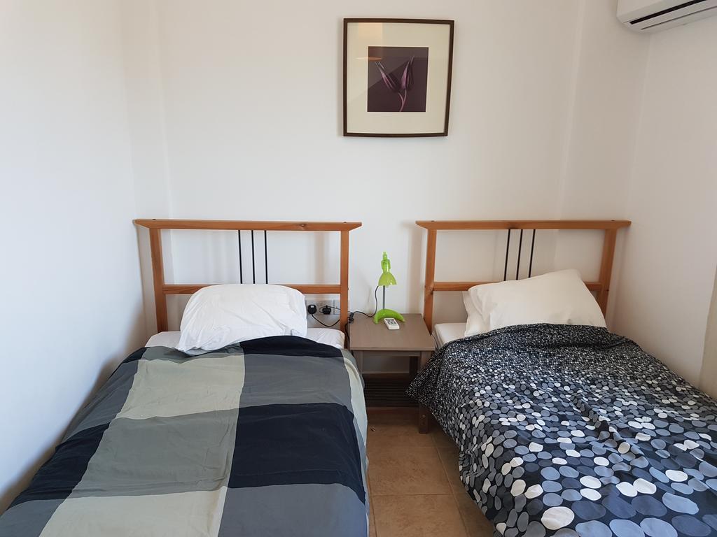 Aphrodite Beachfront Penthouse Apartment Ghaziveran 외부 사진