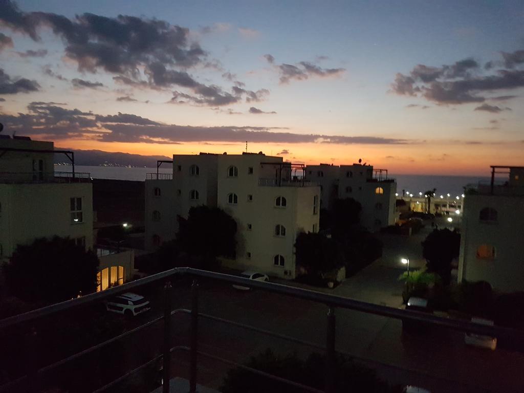 Aphrodite Beachfront Penthouse Apartment Ghaziveran 외부 사진