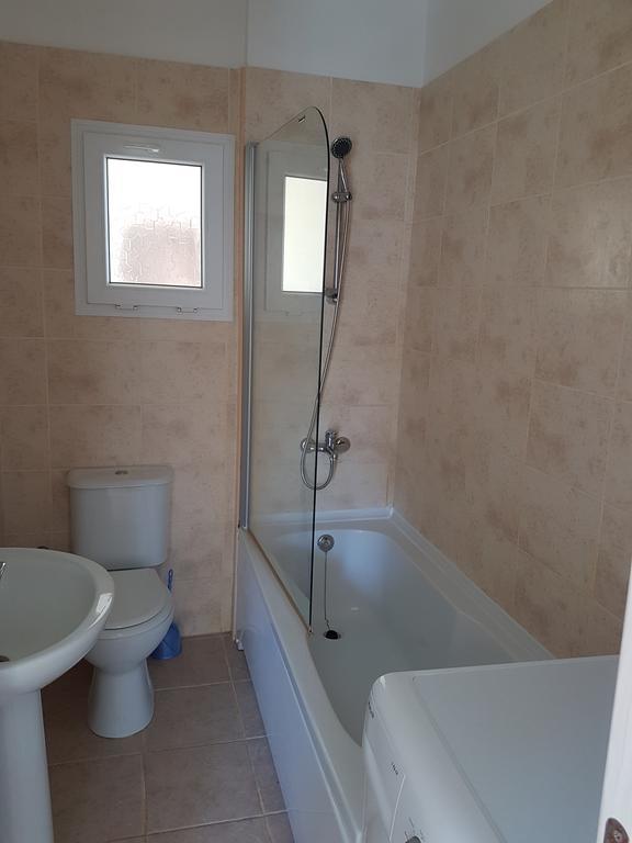 Aphrodite Beachfront Penthouse Apartment Ghaziveran 외부 사진